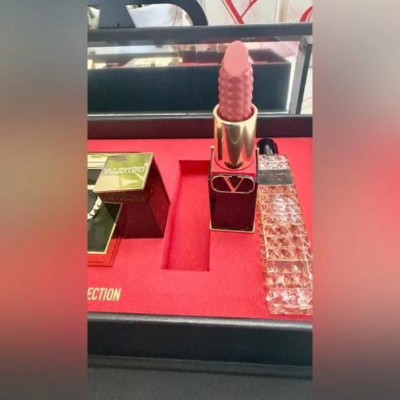 Valentino The Stud Constellation Collection Clutch- Star Studs Edition - Picture 5 of 15